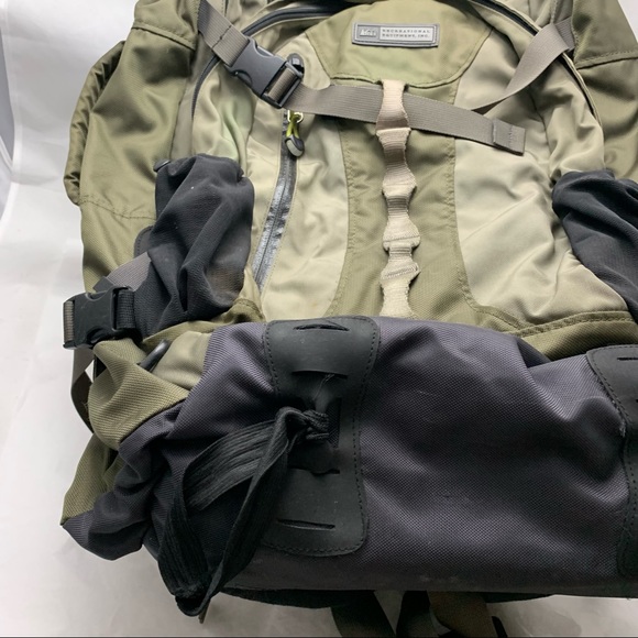 REI recreational backpack - Picture 3 of 11